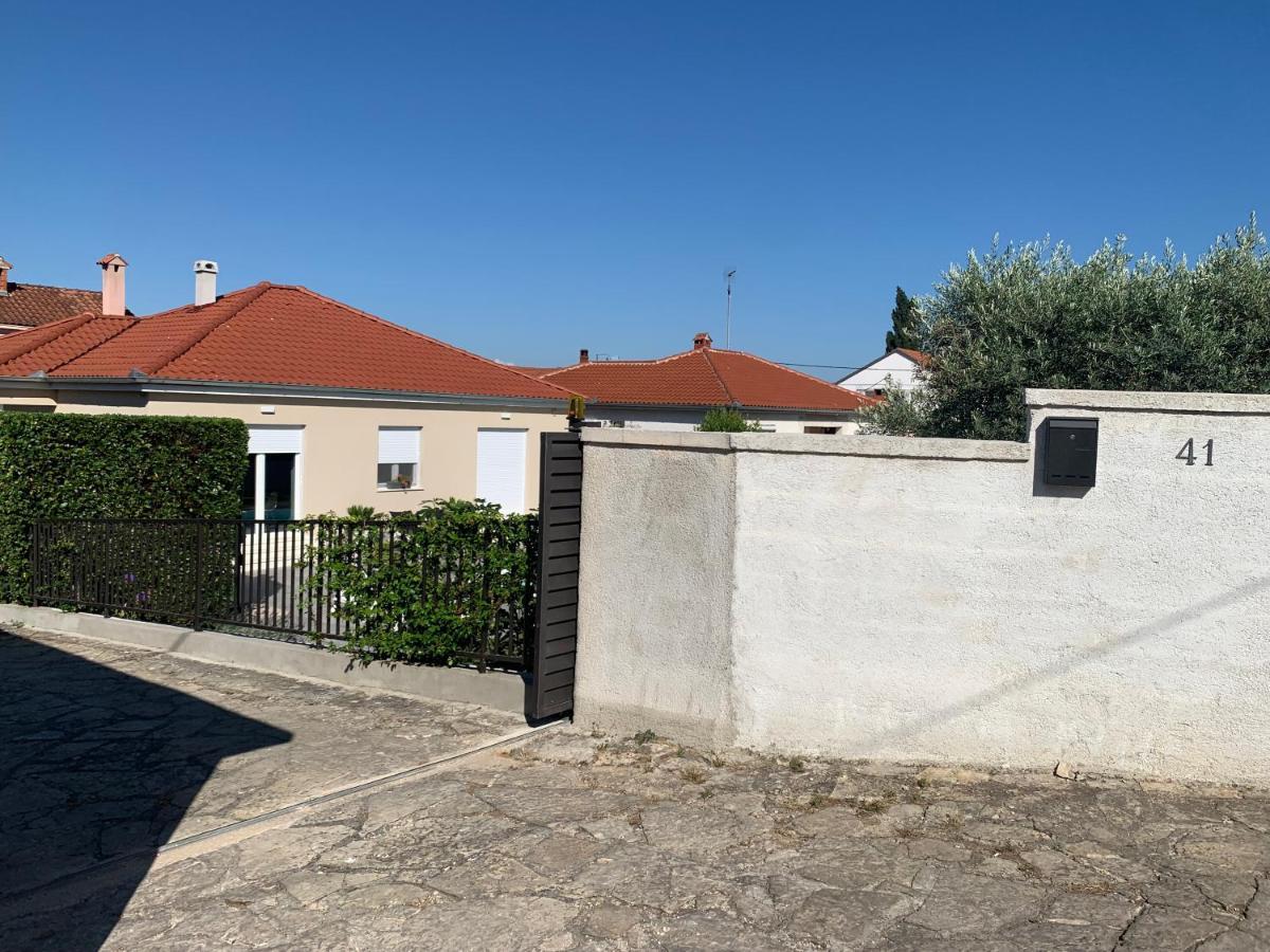 Tony'S House In Garden Zadar Exterior foto